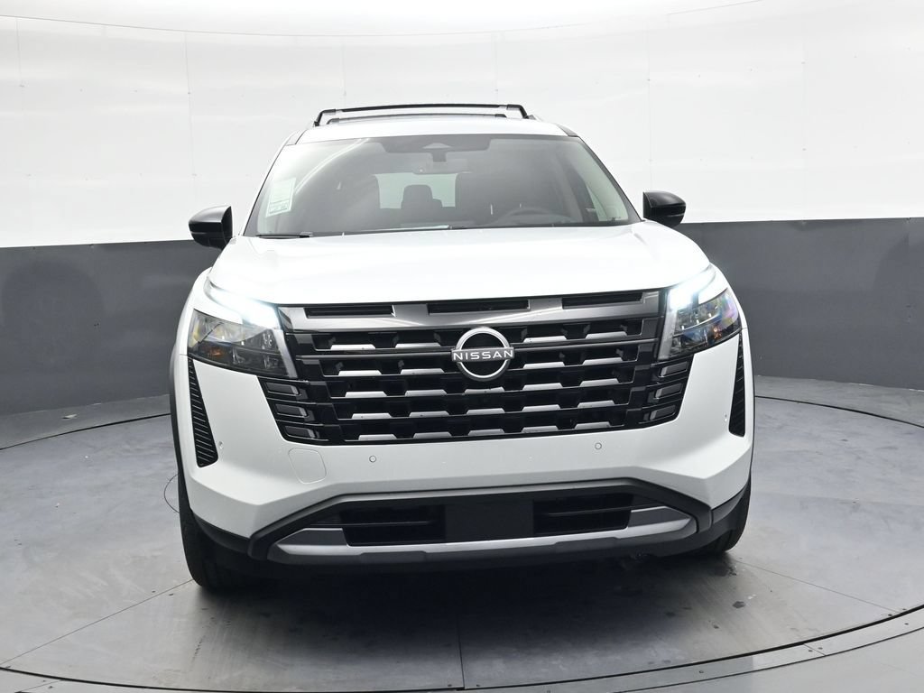 New 2026 Nissan Pathfinder Platinum w/ Cargo Package FWD image 12