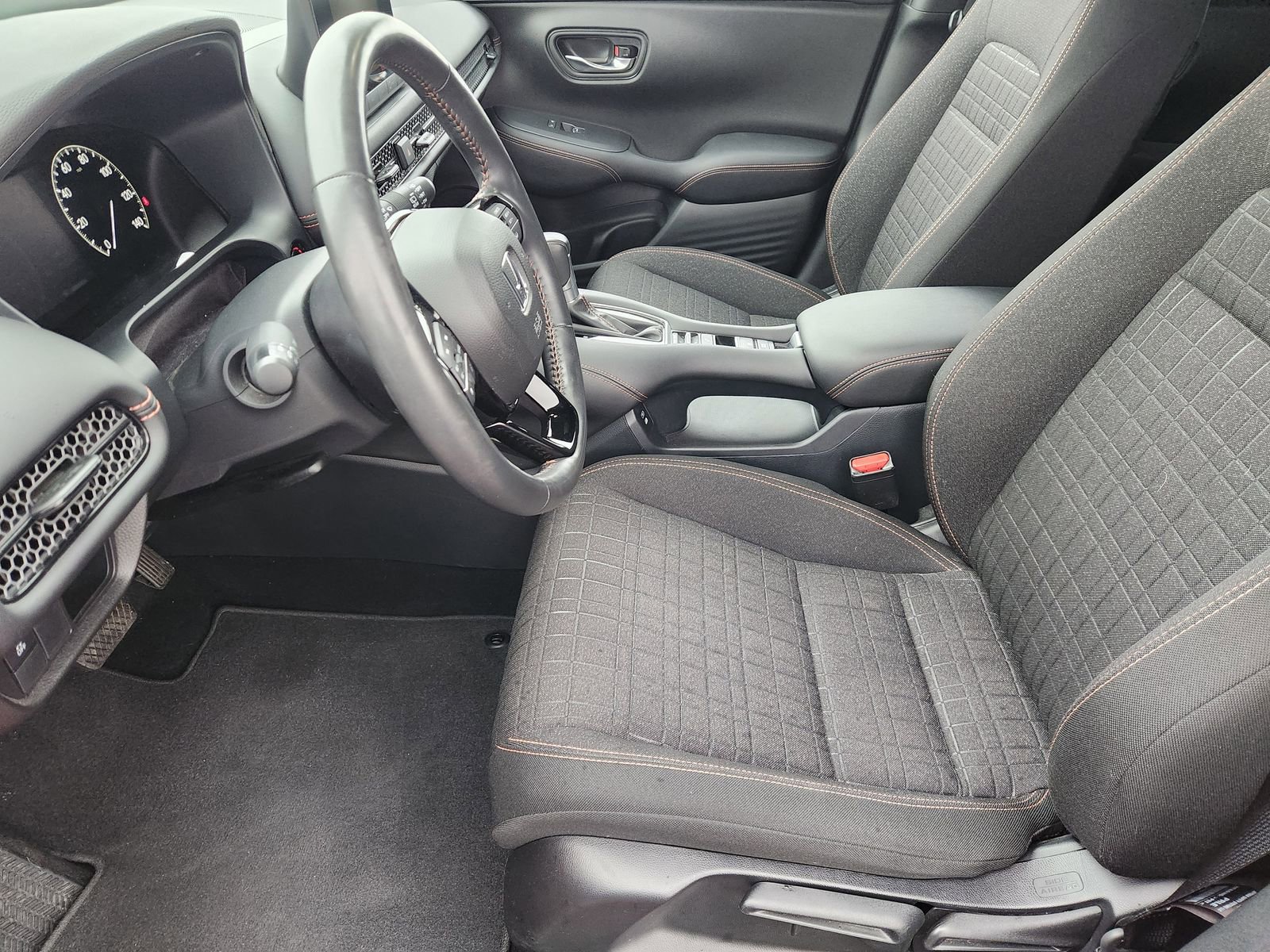 Used 2024 Honda HR-V Sport image 16