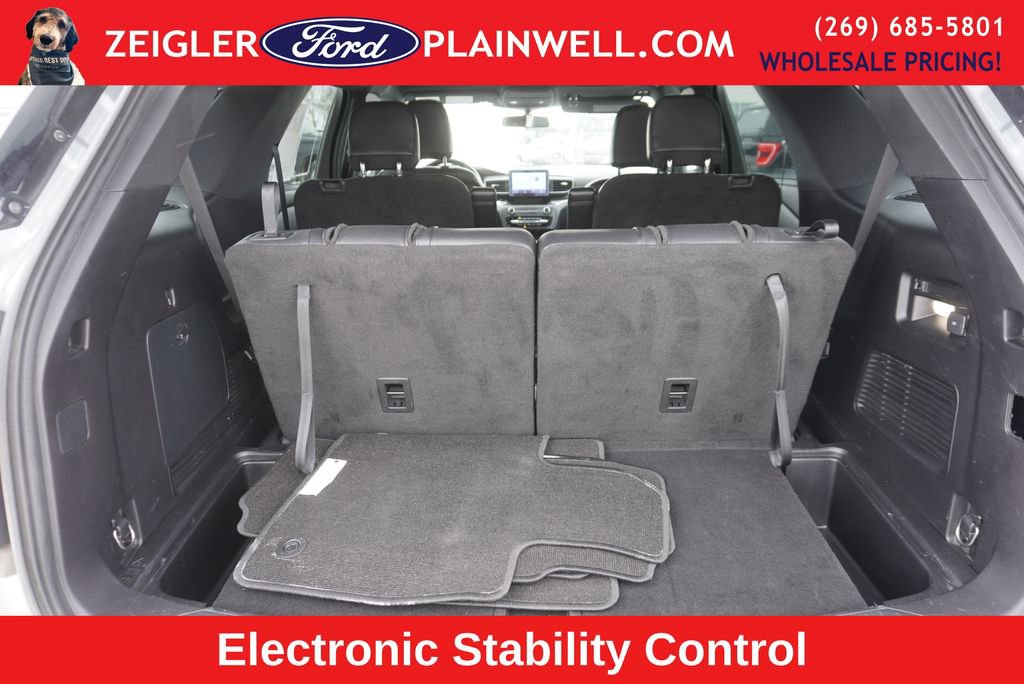 Used 2020 Ford Explorer XLT w/ Equipment Group 202A image 10