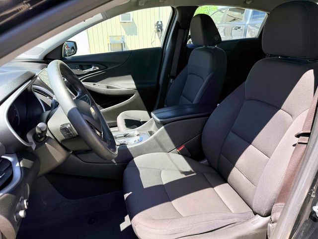 Used 2023 Chevrolet Malibu LT w/ Driver Confidence Package FWD image 18