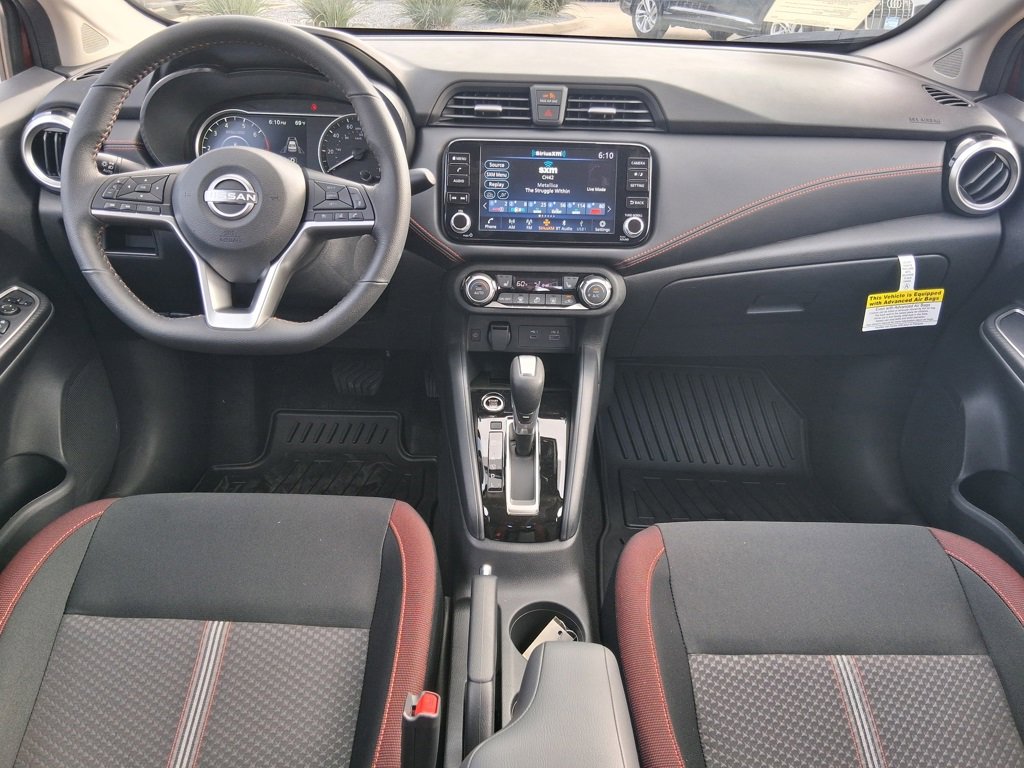 New 2025 Nissan Versa SR w/ Trunk Package image 9