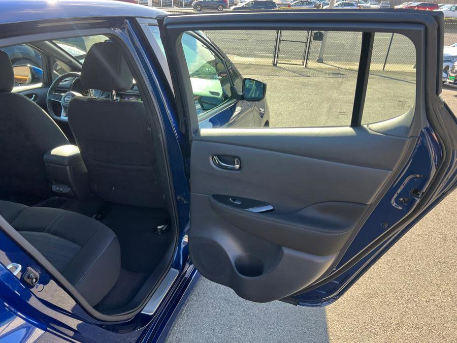 Used 2024 Nissan Leaf SV Plus image 37