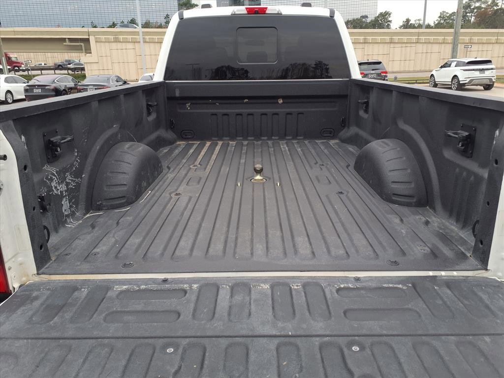 Used 2022 Ford F350 Platinum w/ FX4 Off-Road Package image 11