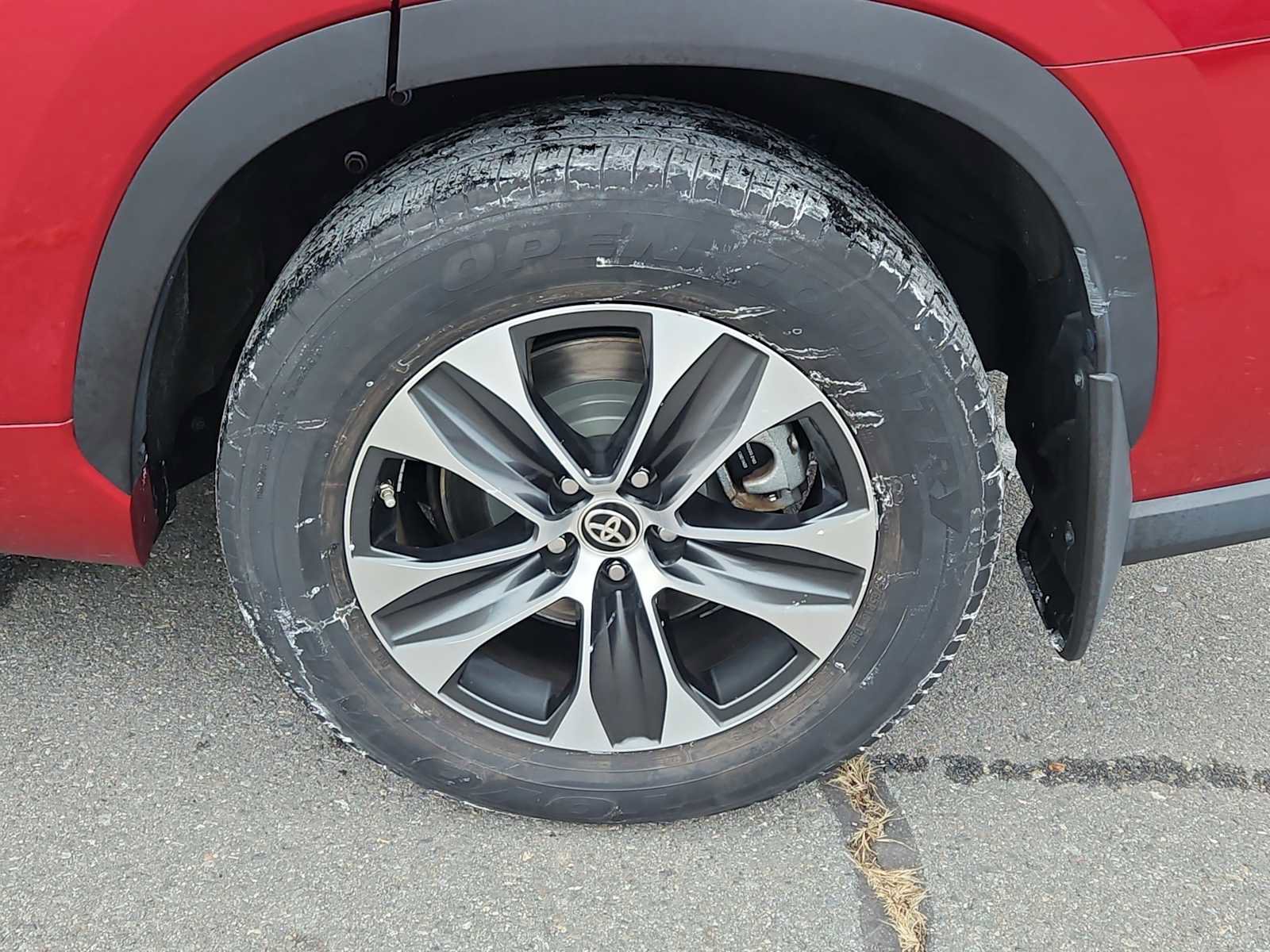 Used 2020 Toyota Highlander XLE image 8