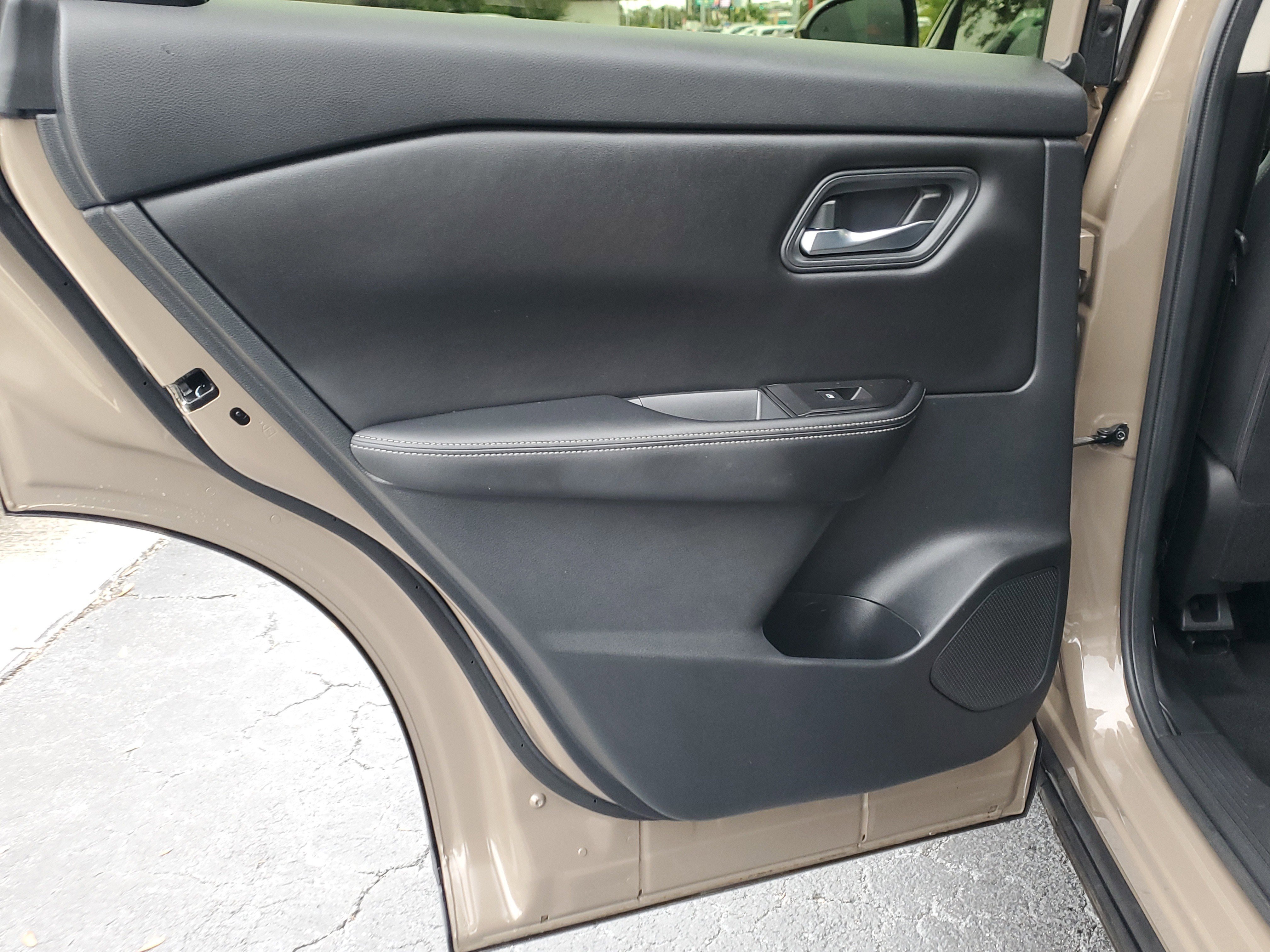 Certified 2024 Nissan Rogue SV image 11