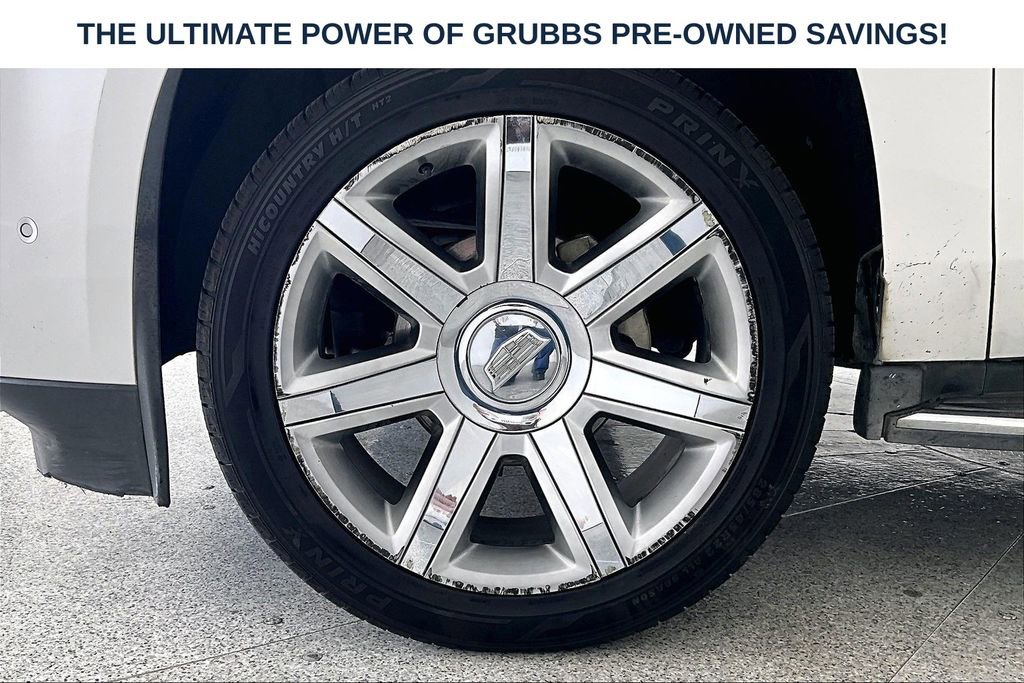 Used 2018 Cadillac Escalade Luxury AWD/4WD image 12