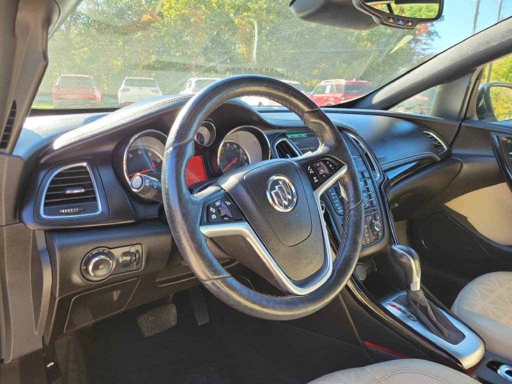 Used 2018 Buick Cascada Premium FWD image 11