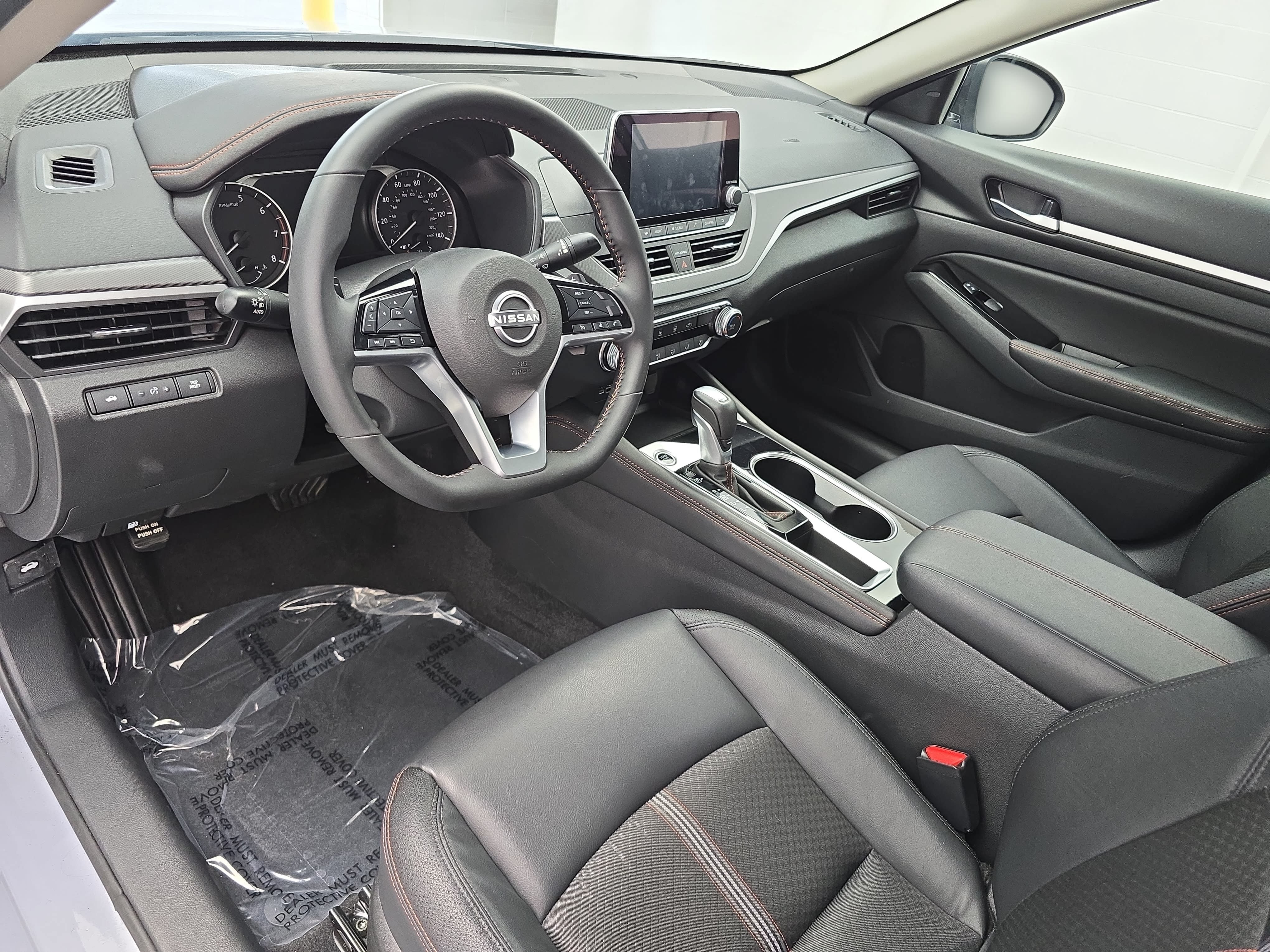 Certified 2025 Nissan Altima 2.5 SR FWD image 15