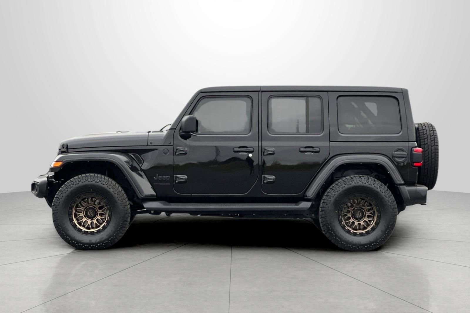 Used 2021 Jeep Wrangler Unlimited Sahara image 7