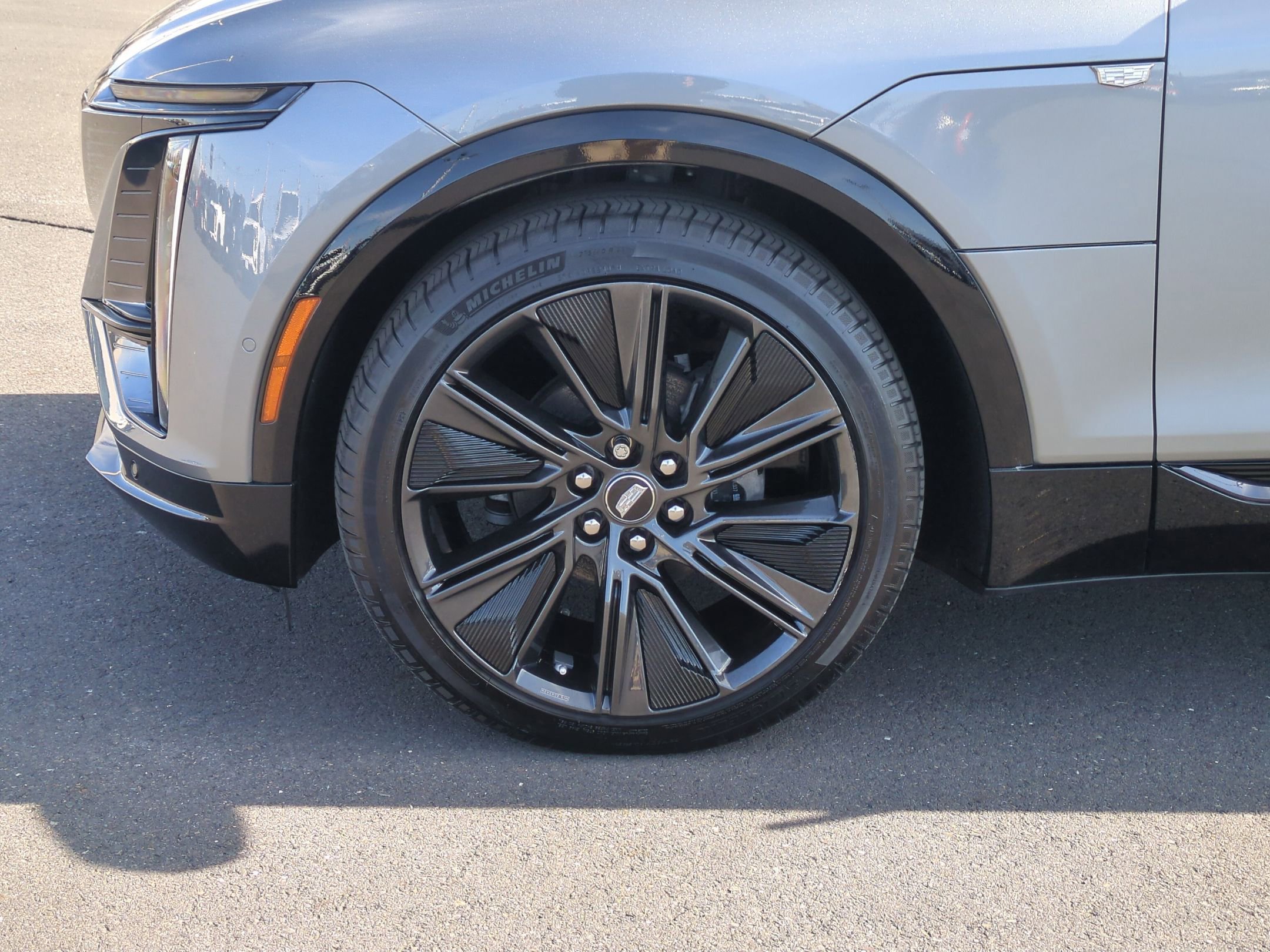 Certified 2024 Cadillac Lyriq Sport AWD/4WD image 34