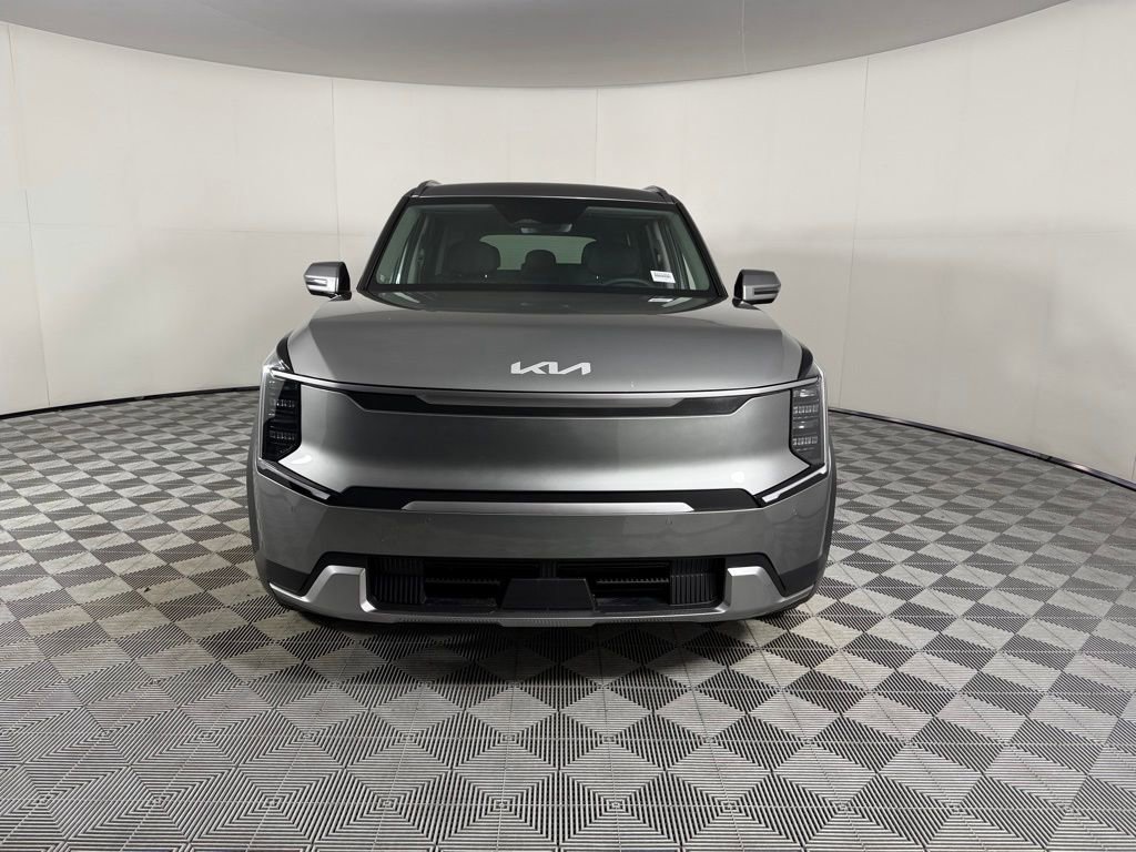 Used 2024 Kia EV9 Wind AWD/4WD image 11