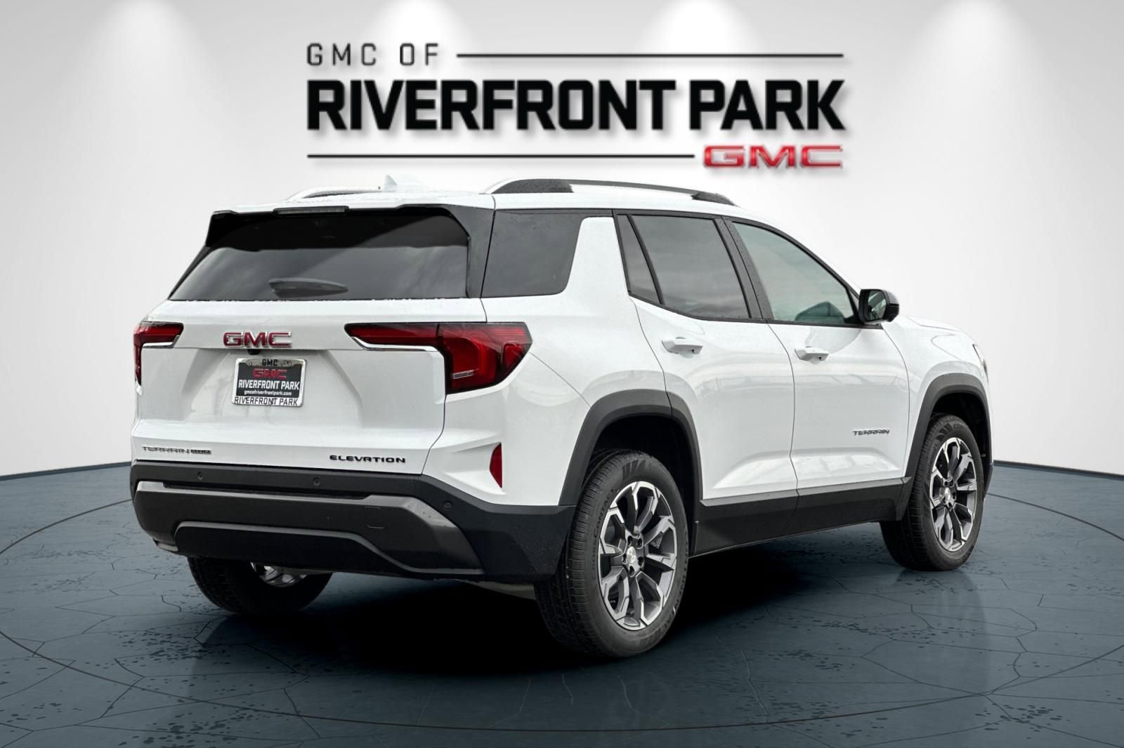 New 2026 GMC Terrain Elevation w/ Elevation Premium Package image 3