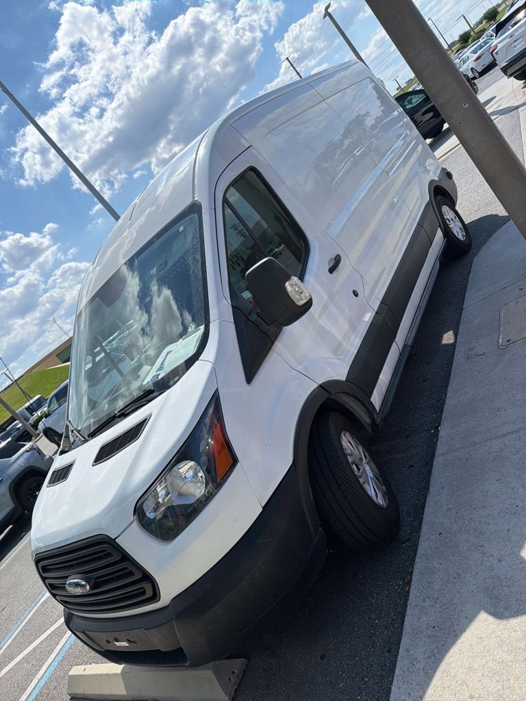 Used 2019 Ford Transit 150 148 Medium Roof RWD image 4