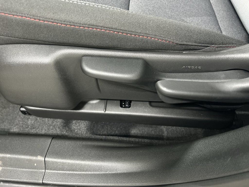 New 2026 Chevrolet Trax RS w/ Sunroof Package FWD image 13