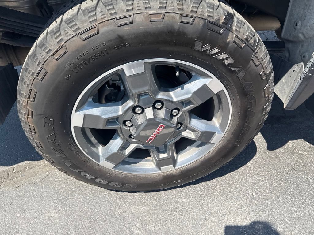 Used 2025 GMC Sierra 2500 SLE w/ SLE Value Package; AWD/4WD image 17