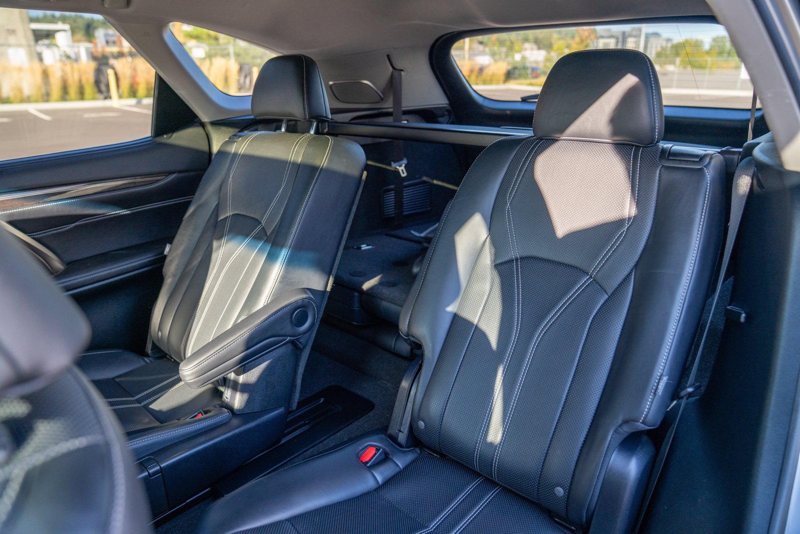 Used 2019 Lexus RX 350L Luxury w/ Accessory Package AWD/4WD image 22