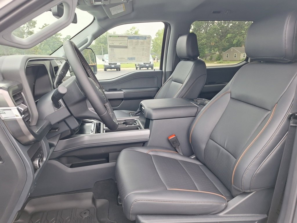New 2026 Ford F350 Lariat w/ Lariat Premium Package image 4