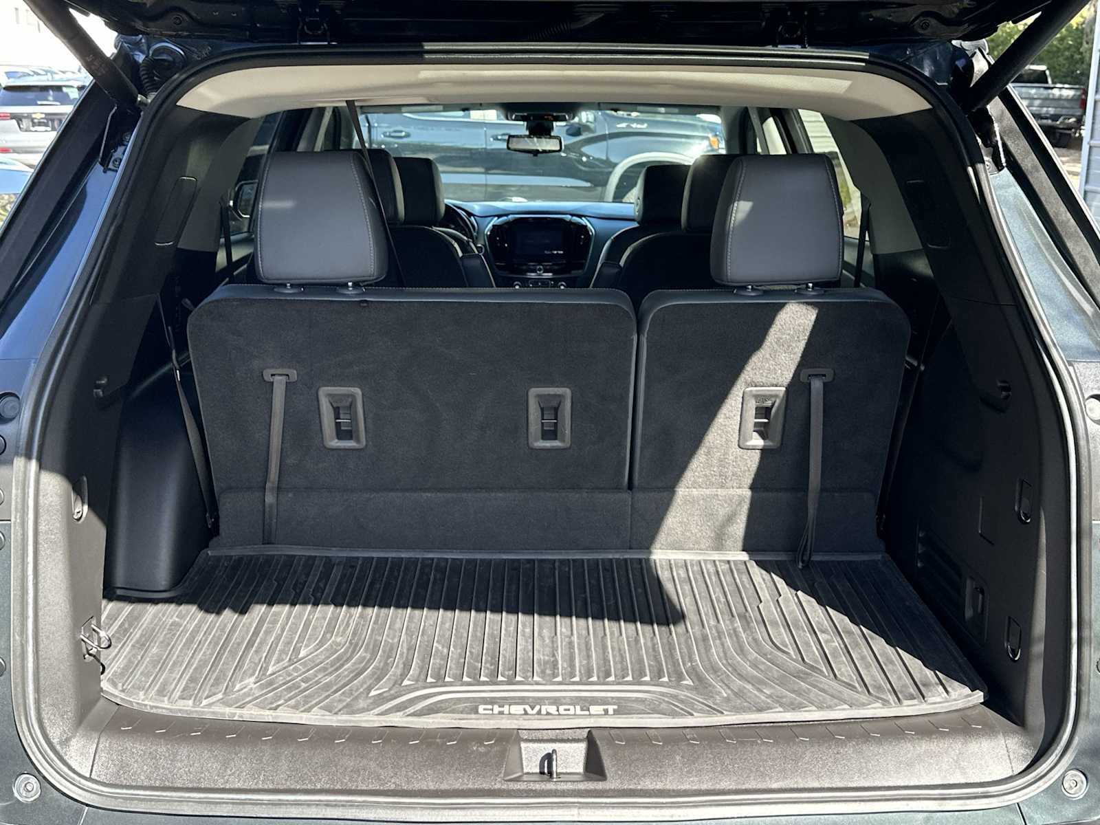 Certified 2020 Chevrolet Traverse Premier FWD image 25