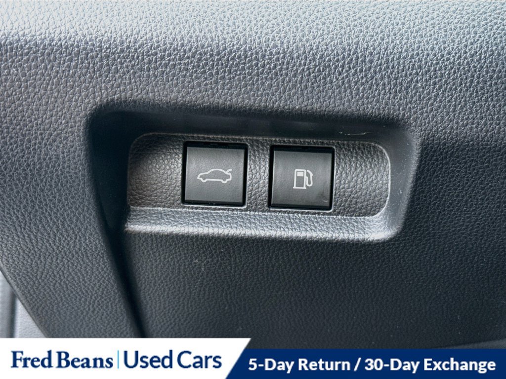 Used 2023 Toyota Crown AWD/4WD image 15