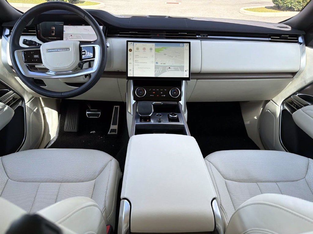 Used 2023 Land Rover Range Rover SE AWD/4WD image 13