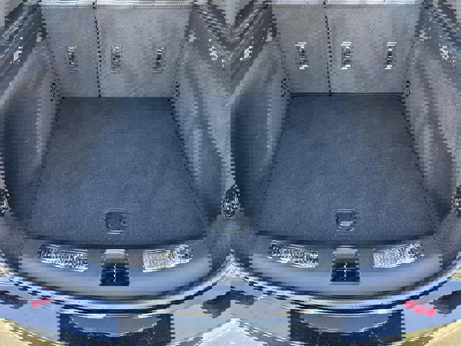 Used 2024 Cadillac XT4 Premium Luxury image 27