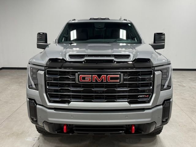 Used 2025 GMC Sierra 2500 AT4 w/ AT4 Premium Plus Package image 4