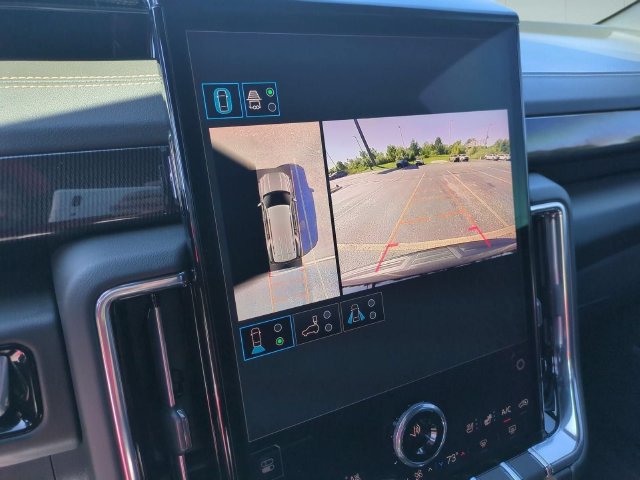 Used 2025 GMC Yukon Elevation w/ Technology Package AWD/4WD image 26