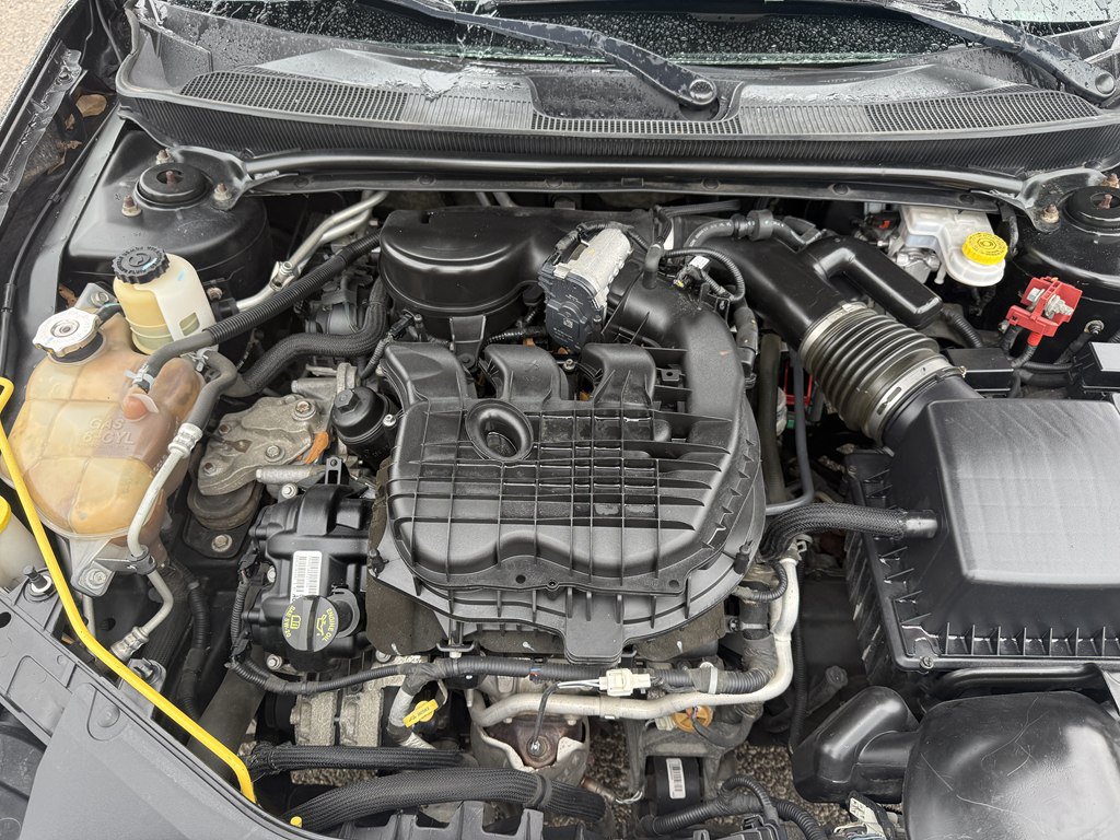 Used 2013 Chrysler 200 Limited FWD image 21
