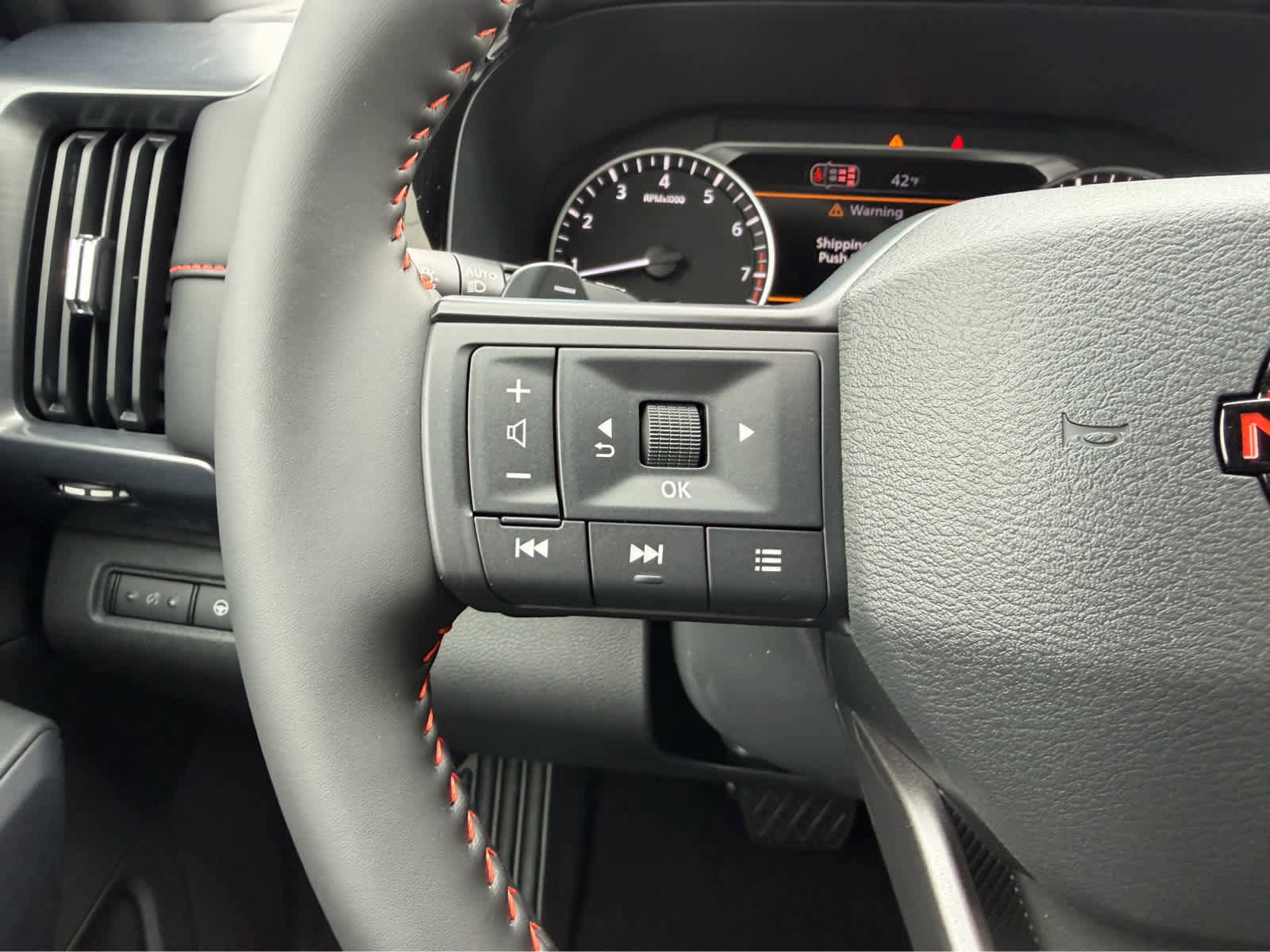 New 2026 Nissan Pathfinder Rock Creek image 26