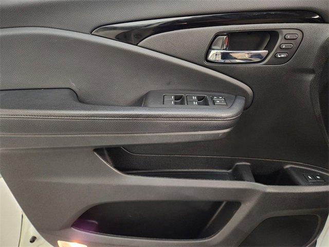 Used 2019 Honda Pilot Touring image 25