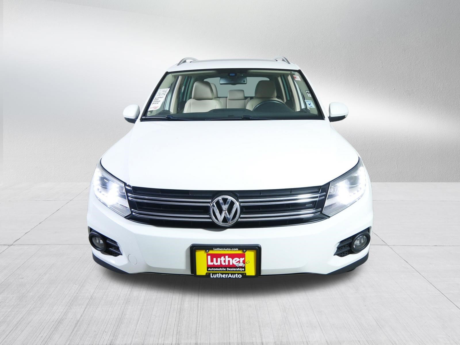 Used 2016 Volkswagen Tiguan SE AWD/4WD image 2