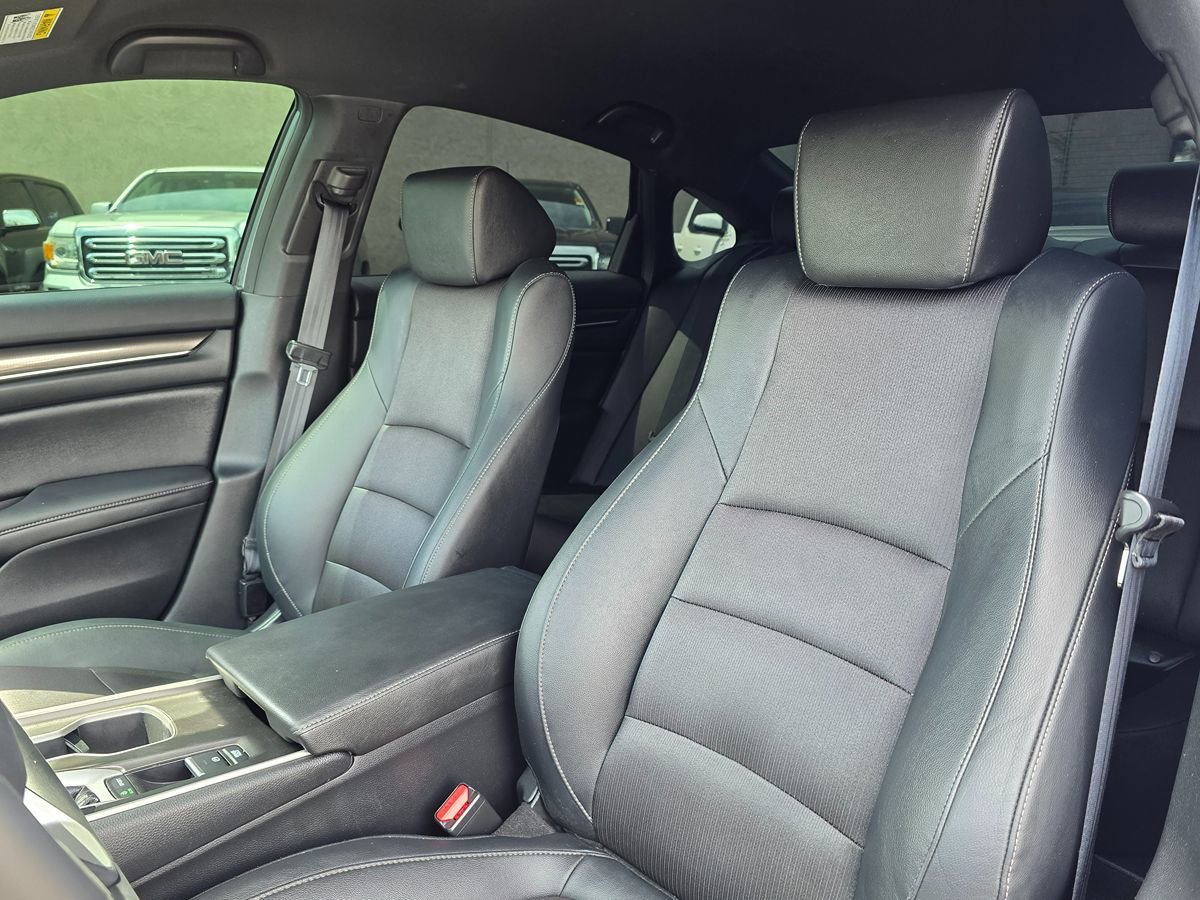 Used 2019 Honda Accord Sport image 15