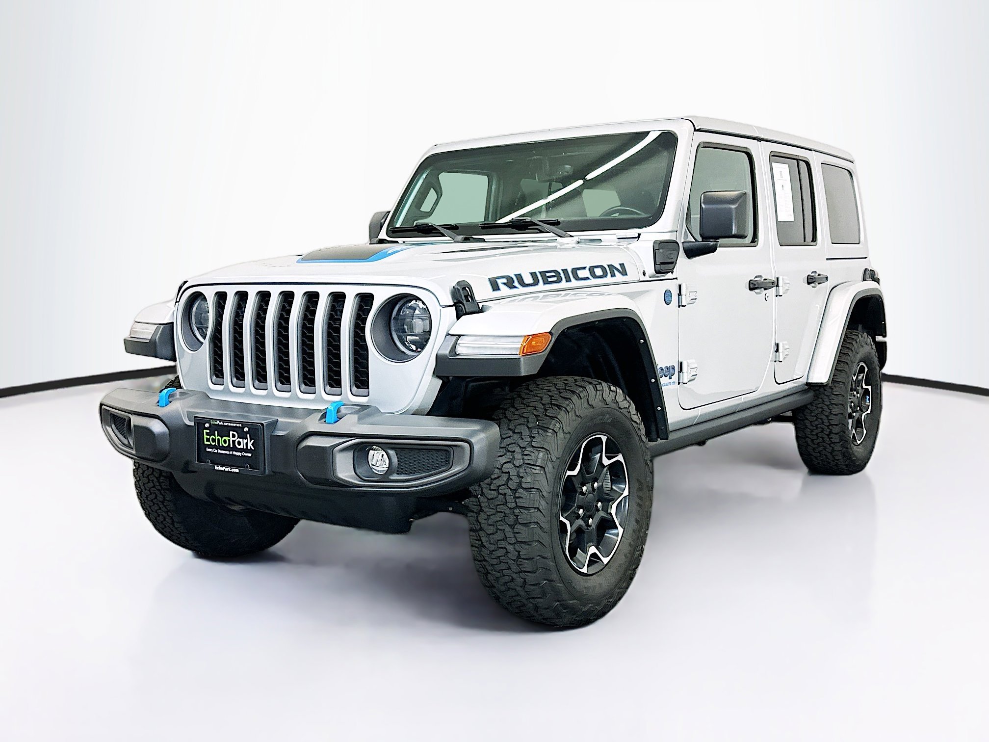Used 2023 Jeep Wrangler Unlimited Rubicon 4xe w/ Cold Weather Group AWD/4WD image 3