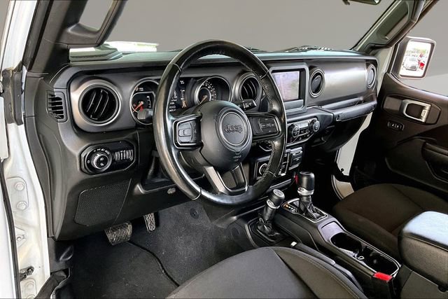 Used 2021 Jeep Gladiator Sport image 14