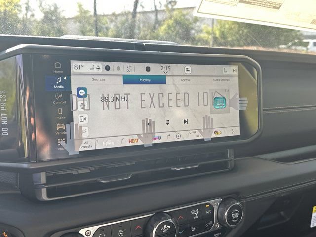 New 2025 Jeep Gladiator Sport w/ Premium Package image 24