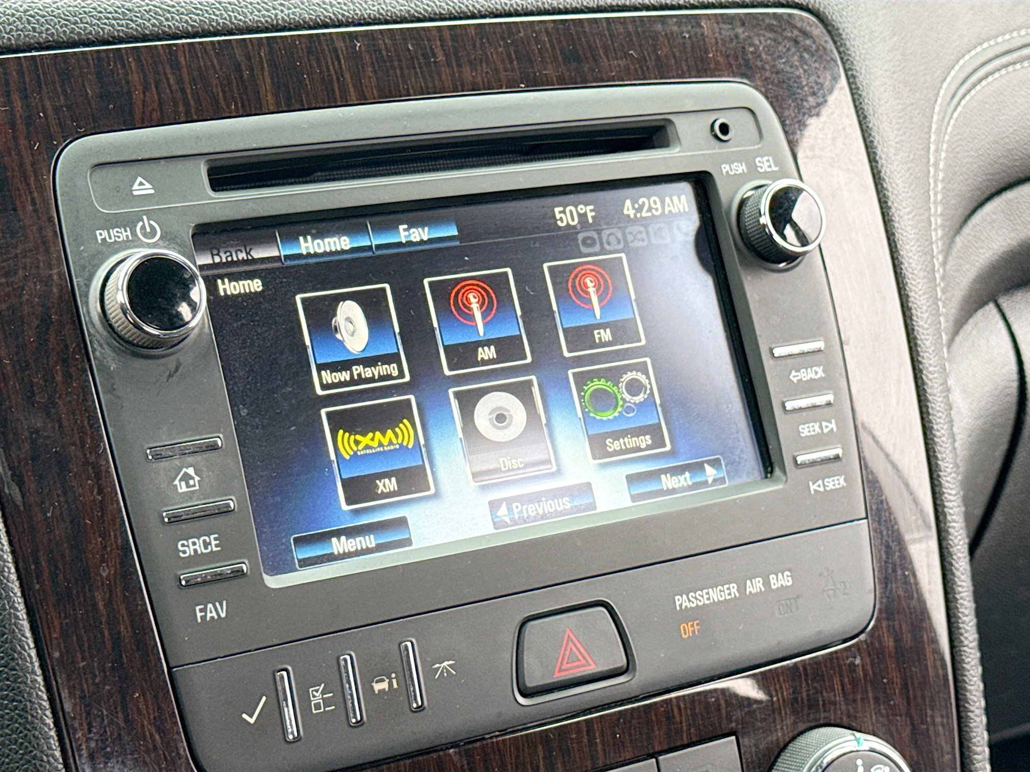 Used 2017 Chevrolet Traverse LT image 10