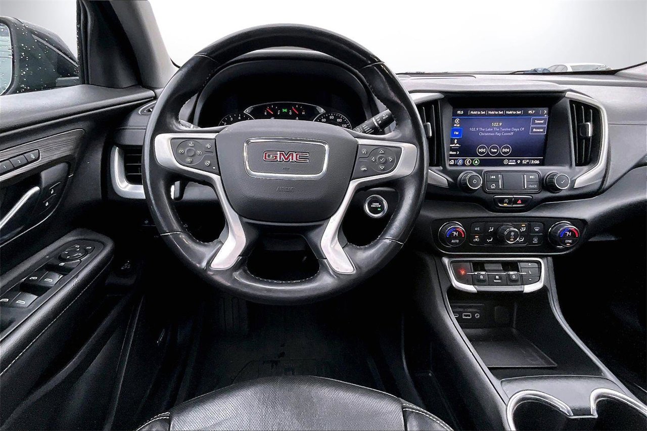 Used 2022 GMC Terrain SLT w/ Infotainment Package II image 11