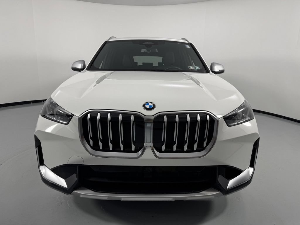 Used 2023 BMW X1 xDrive28i w/ Convenience Package AWD/4WD image 2