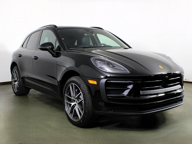 New 2026 Porsche Macan AWD/4WD image 9