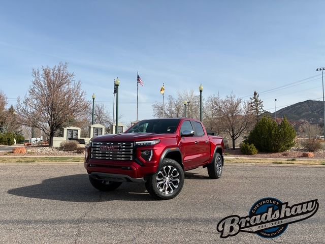 Used 2025 GMC Canyon Denali image 1