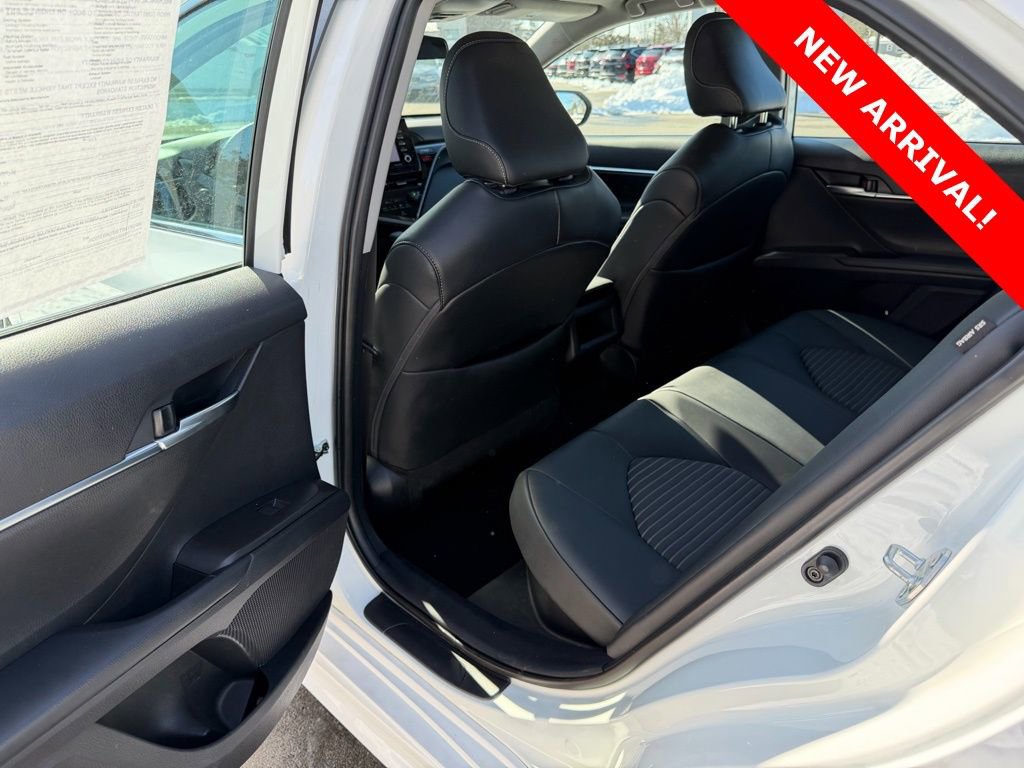 Used 2024 Toyota Camry SE image 25