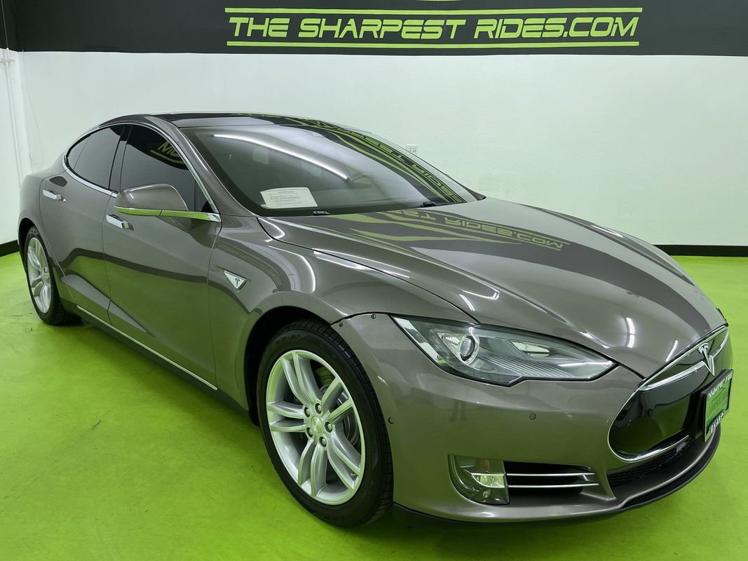Used 2015 Tesla Model S 85D image 2