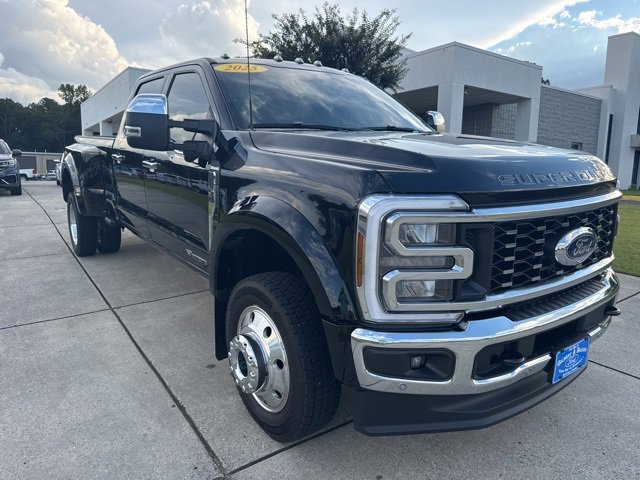 Used 2025 Ford F450 King Ranch w/ Chrome Package image 1