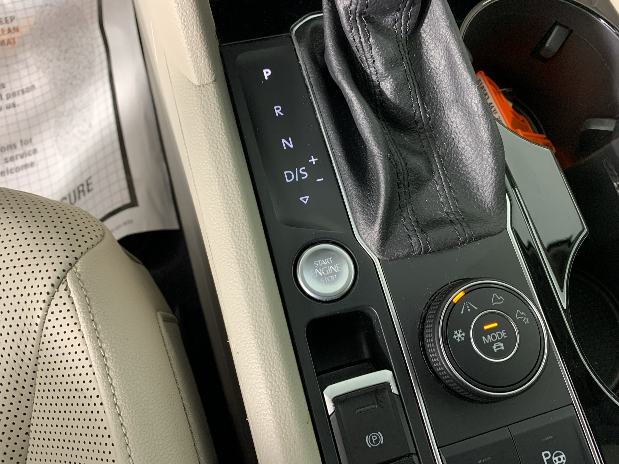 Used 2019 Volkswagen Atlas SEL Premium AWD/4WD image 17