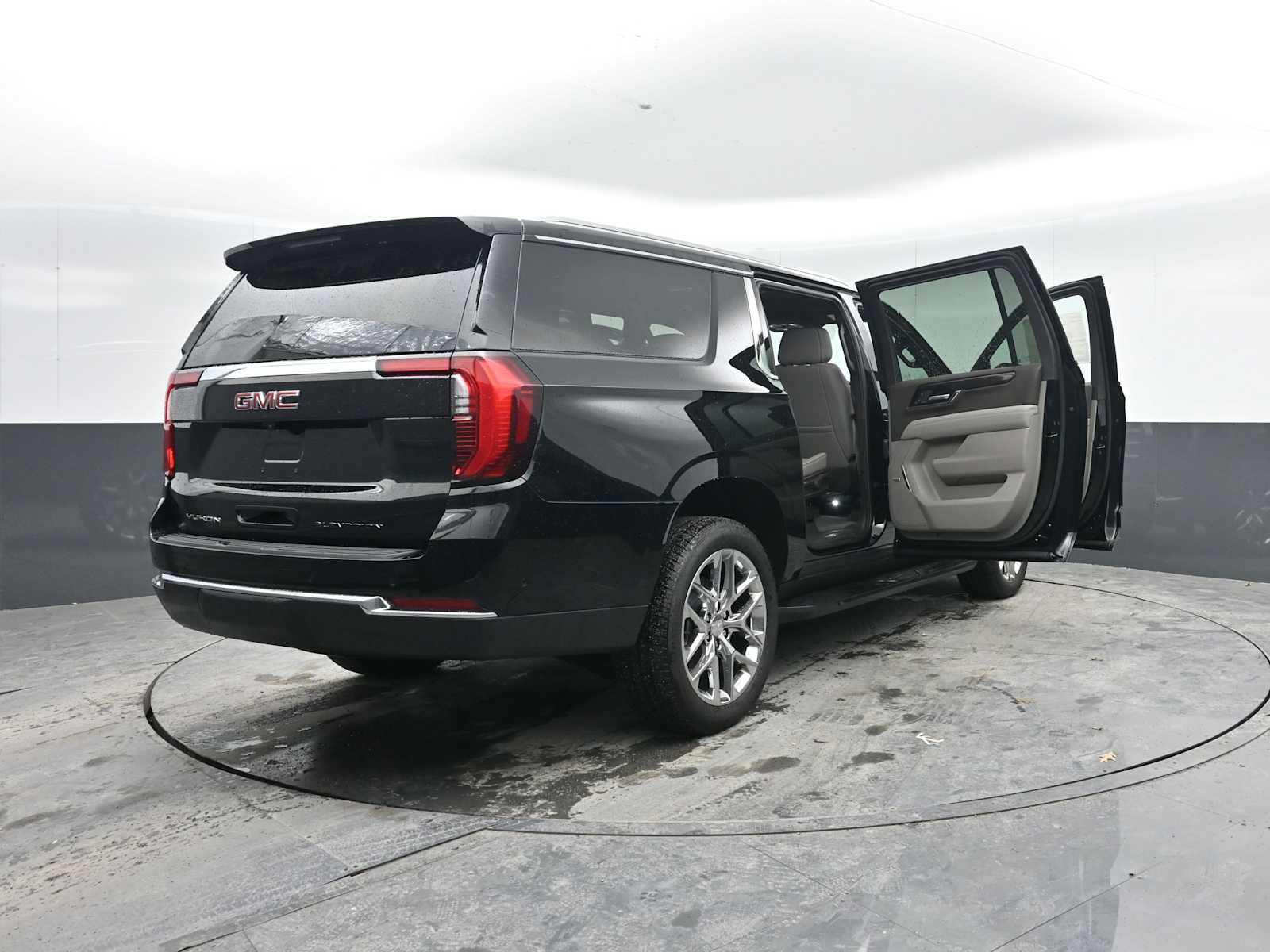 New 2026 GMC Yukon XL Elevation image 50