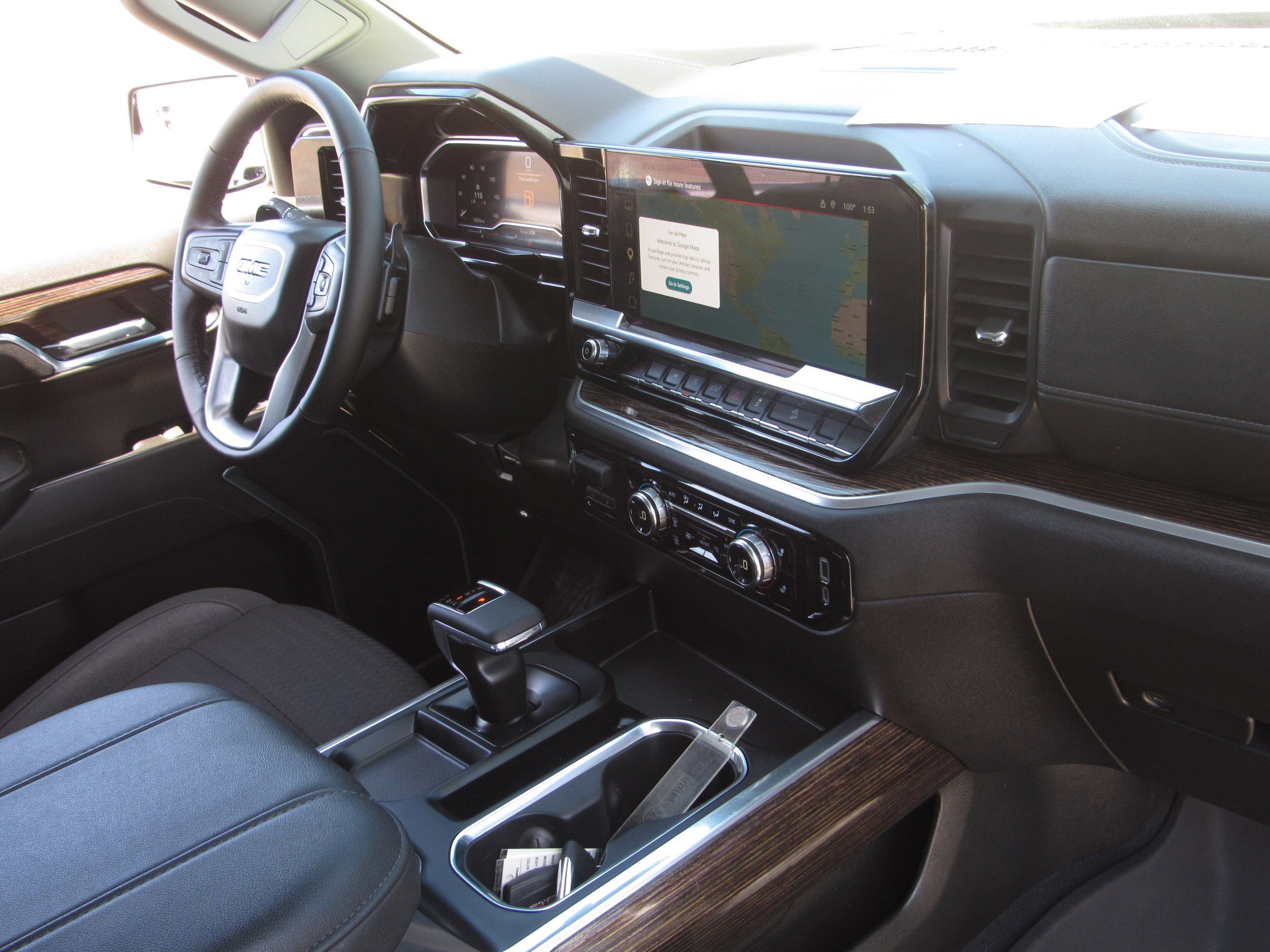 Used 2025 GMC Sierra 1500 Elevation image 10