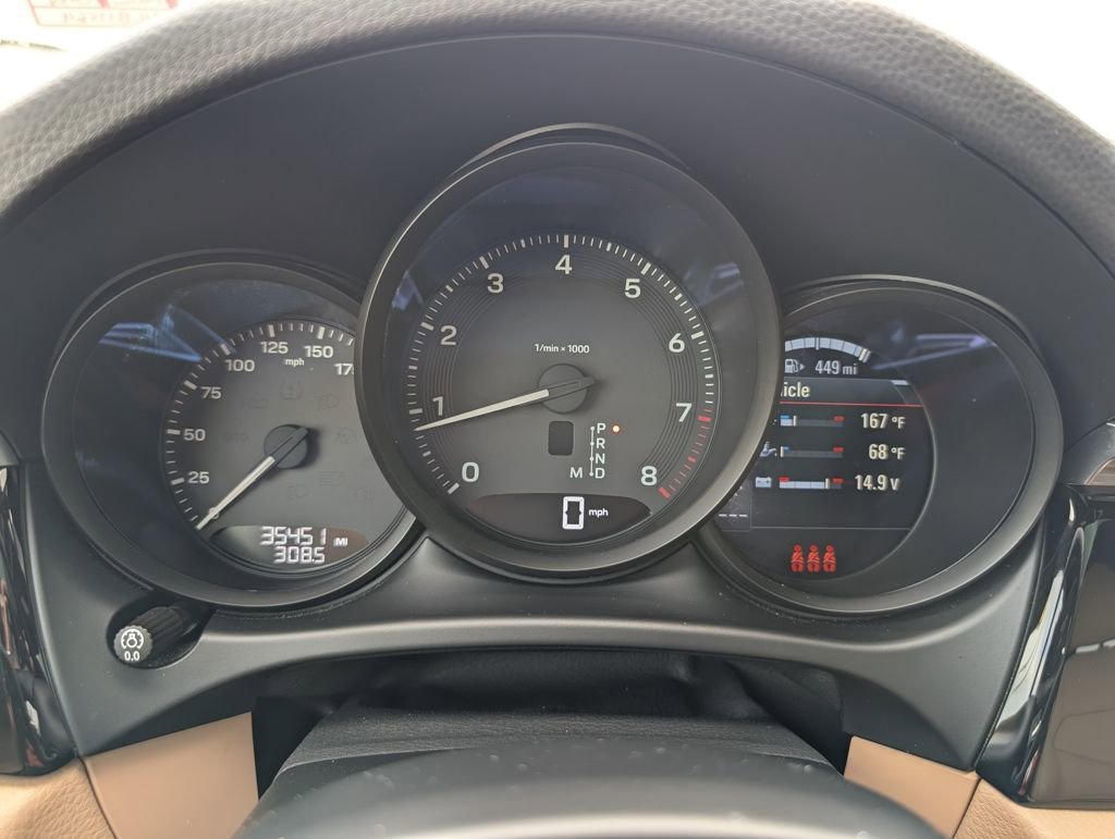Certified 2022 Porsche Macan AWD/4WD image 12