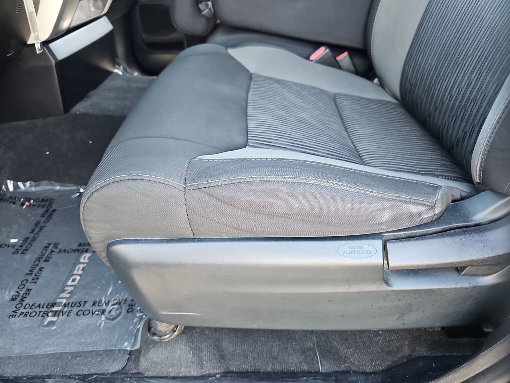 Used 2015 Toyota Tundra SR5 RWD image 17