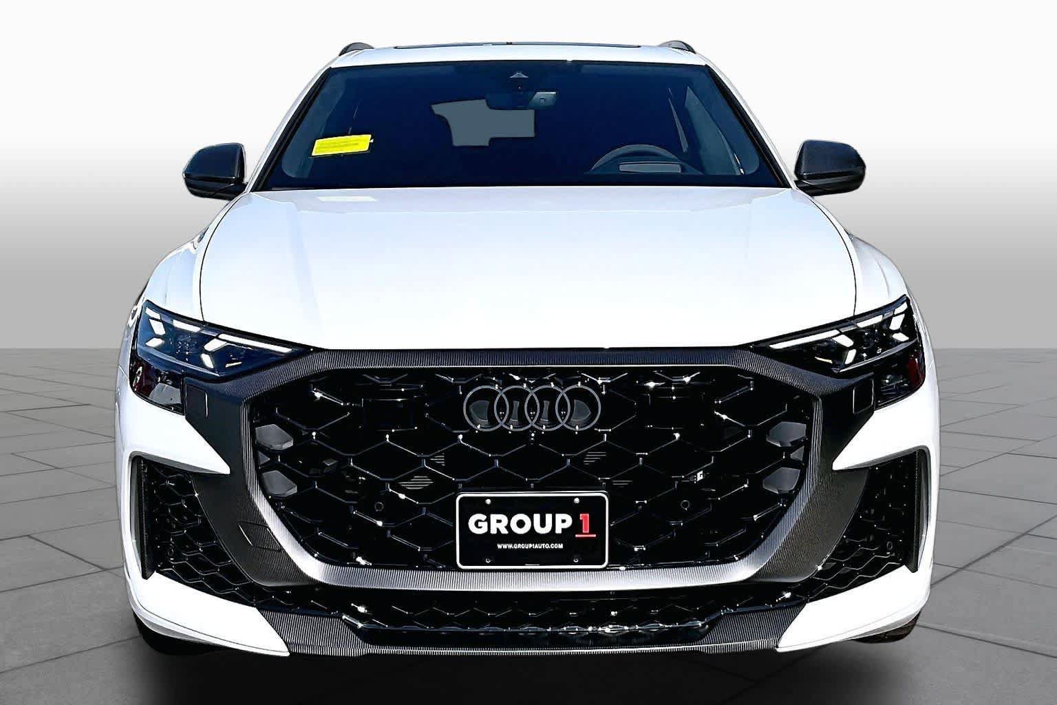 Used 2025 Audi RS Q8 performance AWD/4WD image 4