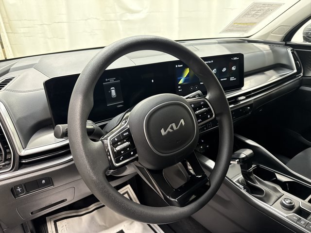 Certified 2024 Kia Sorento LX FWD image 25